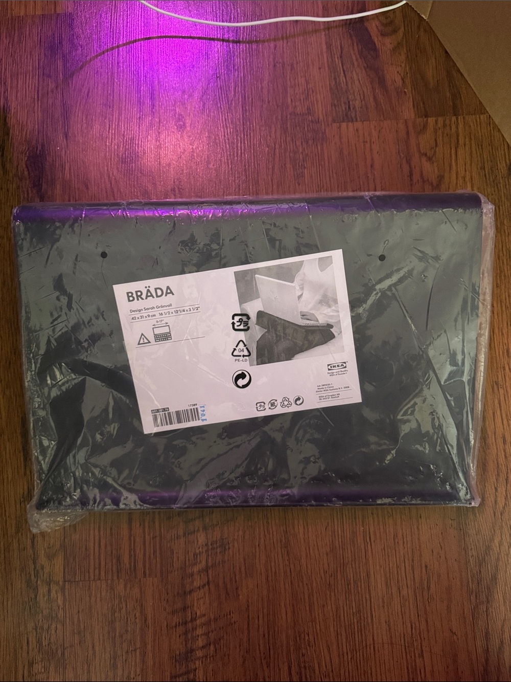 IKEA BRÄDA Lap Desk -  C1.RBk.M